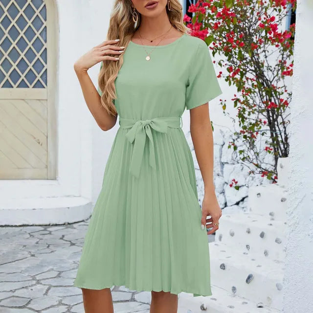 GR | Casual knee-length dress with belt and short sleeves