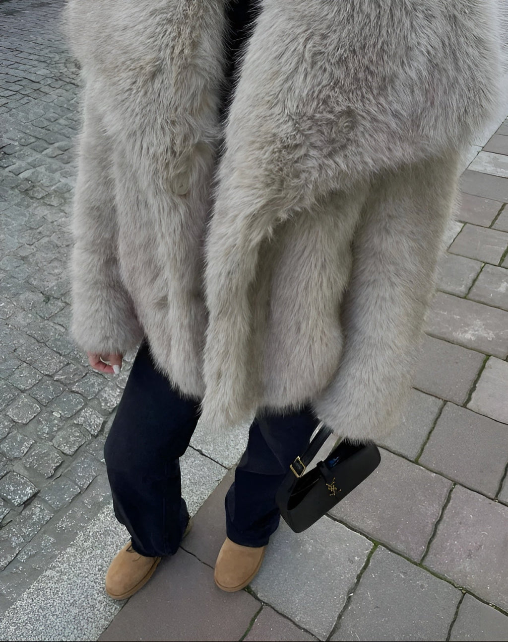 GR | Faux-fur coat