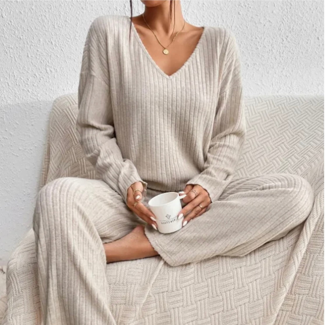 GR | Knitted two-piece set