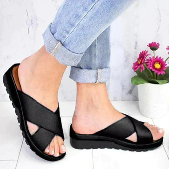GR | The trendsetting ortho sandals