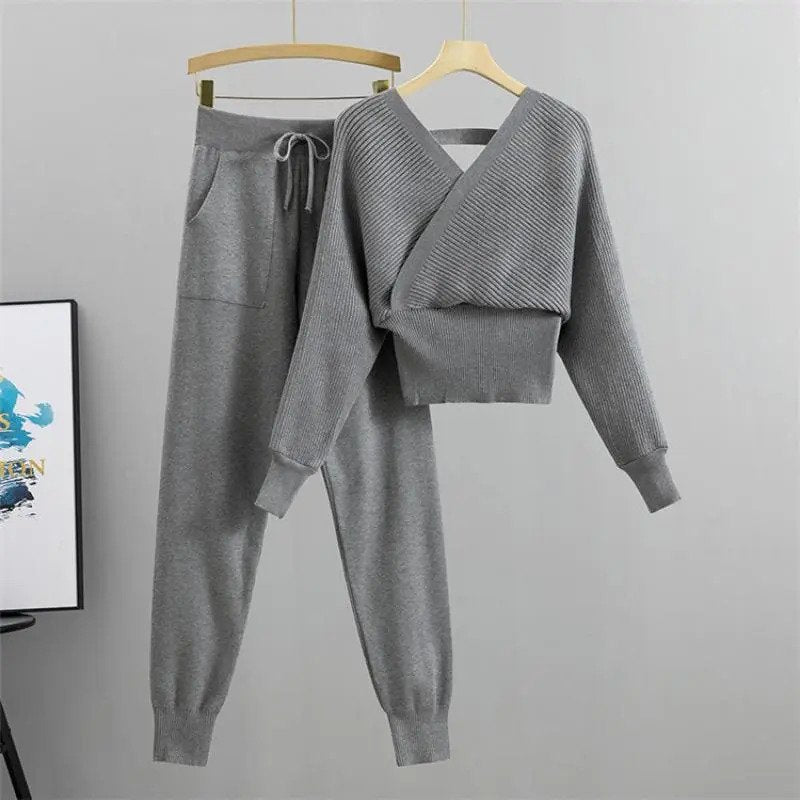 GR | Women's Tracksuit – Comfortable and Stylish for Fitness and Leisure