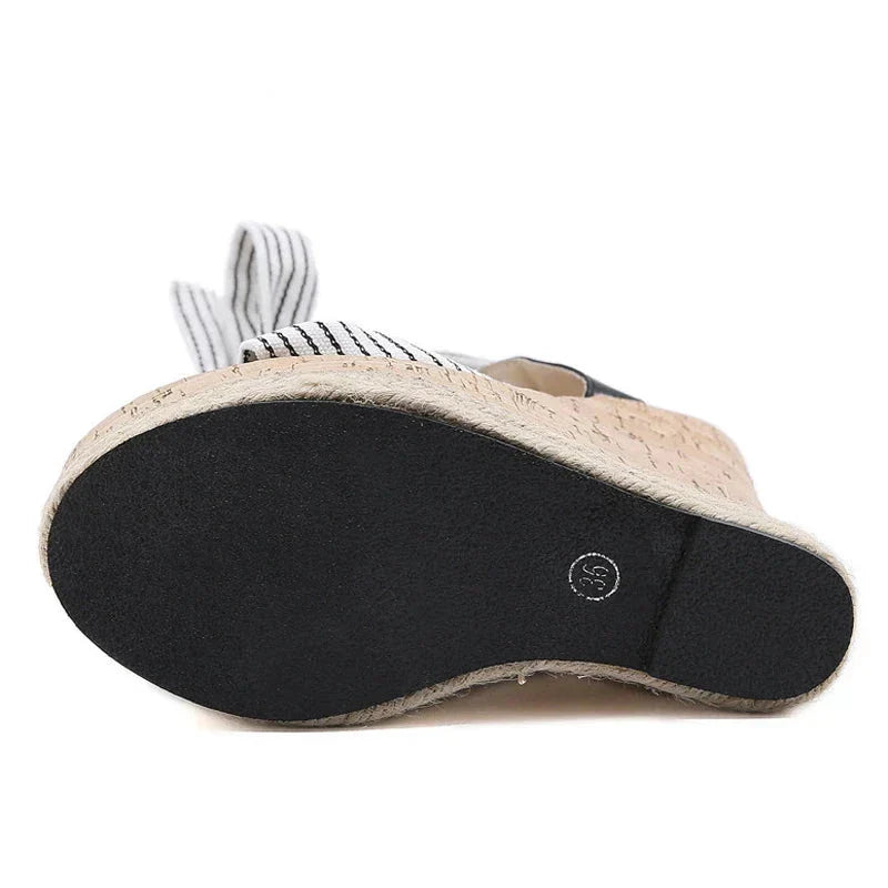 GR | Tangled Lies Pump Sandals