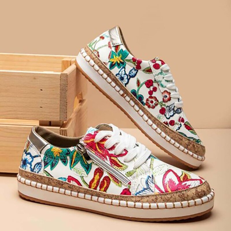 GR | Orthopedic sneakers with floral print and laces