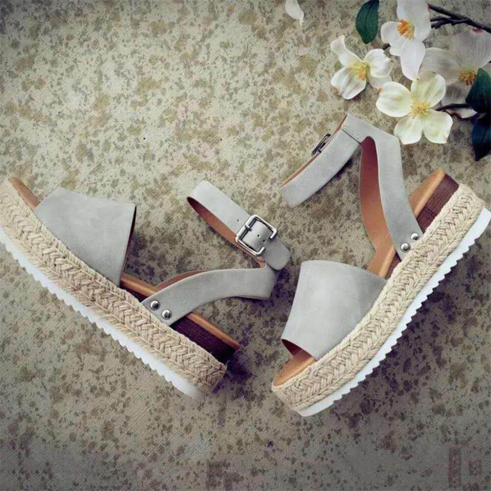 GR | Smart Height Stylish Sandals