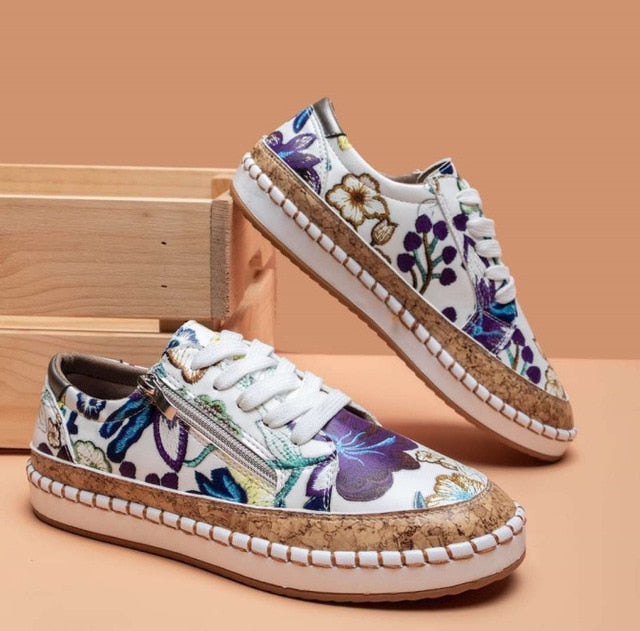 GR | Orthopedic sneakers with floral print and laces