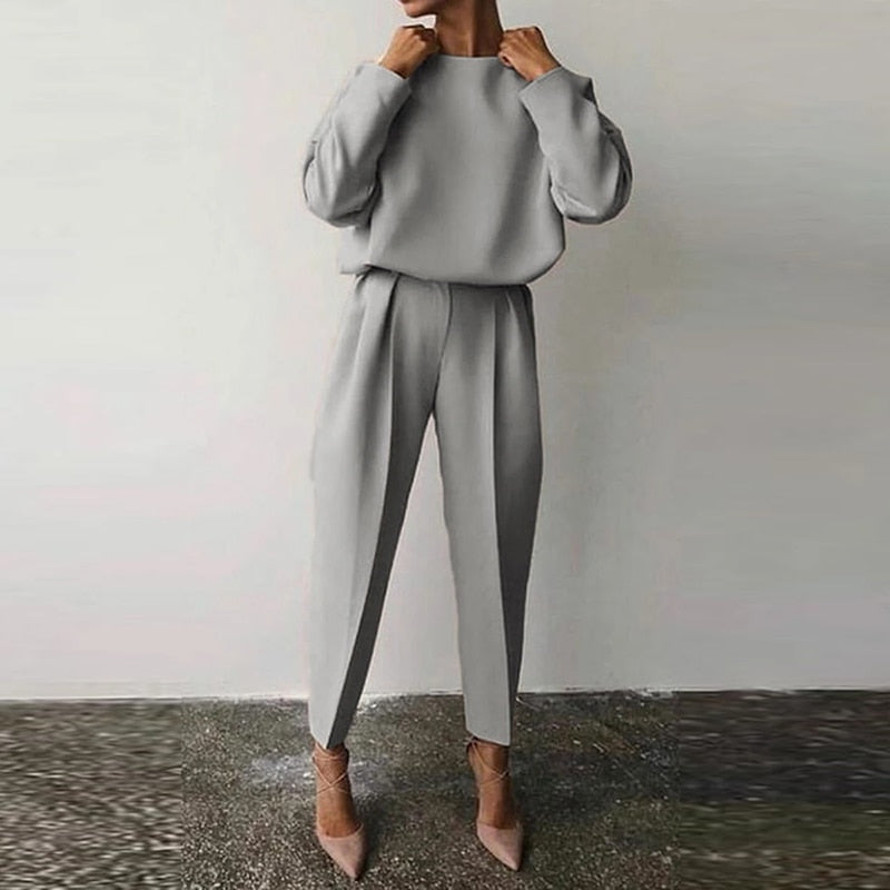 GR | 2-piece costume for women