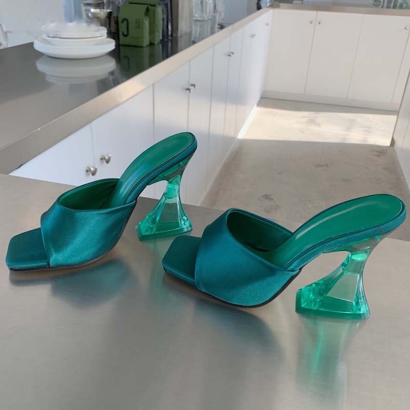 GR | Whenever you act like Pump Sandals