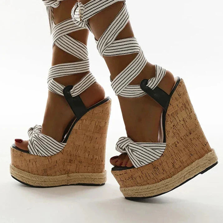 GR | Tangled Lies Pump Sandals