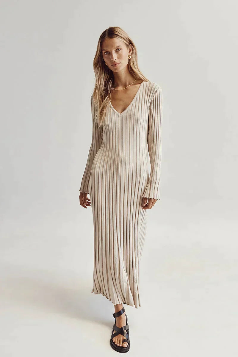 GR Strickkleid | Modernes Langarm-Damenkleid mit V-Ausschnitt
