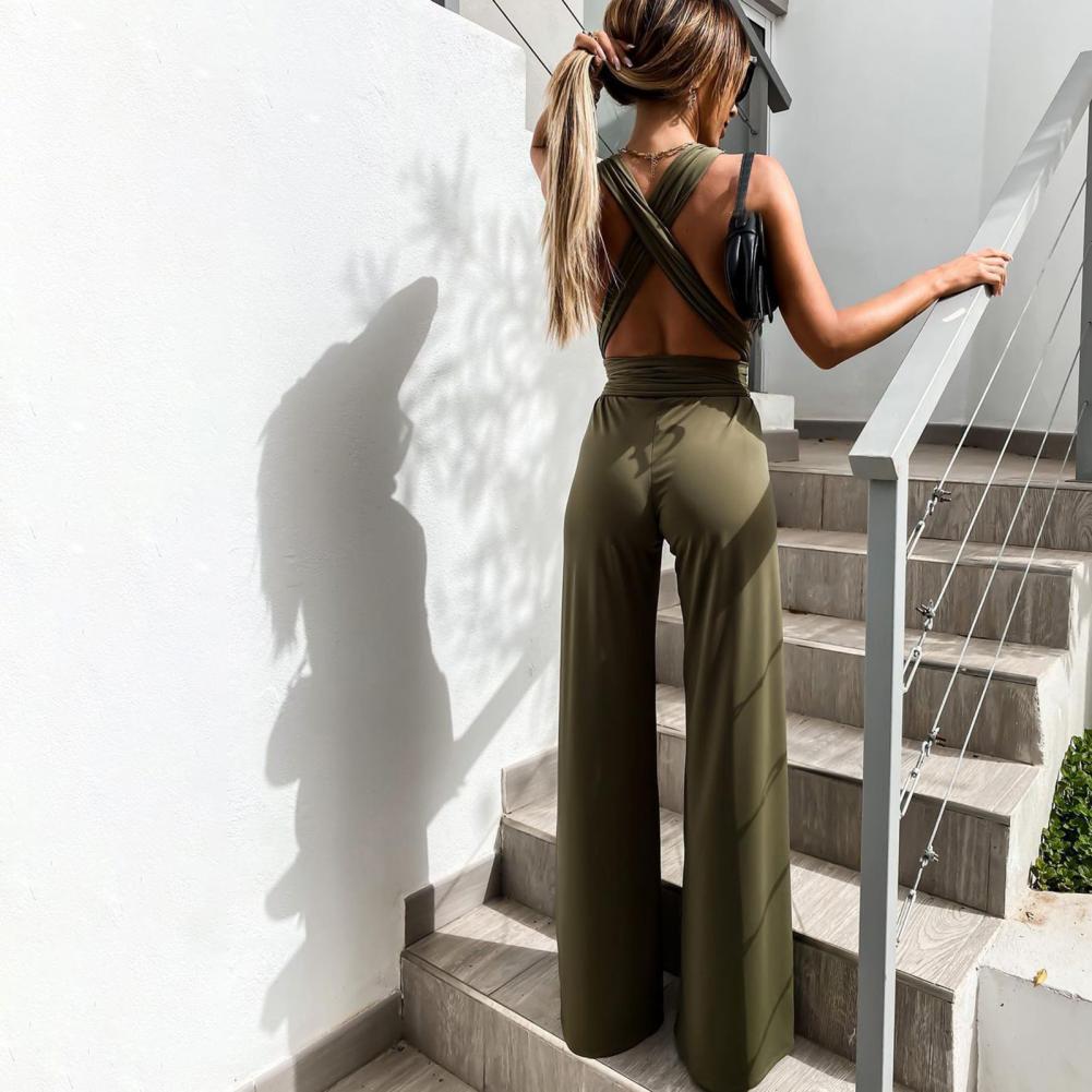 GR | Elegant sleeveless jumpsuit with deep V-neck, waistband and wide leg