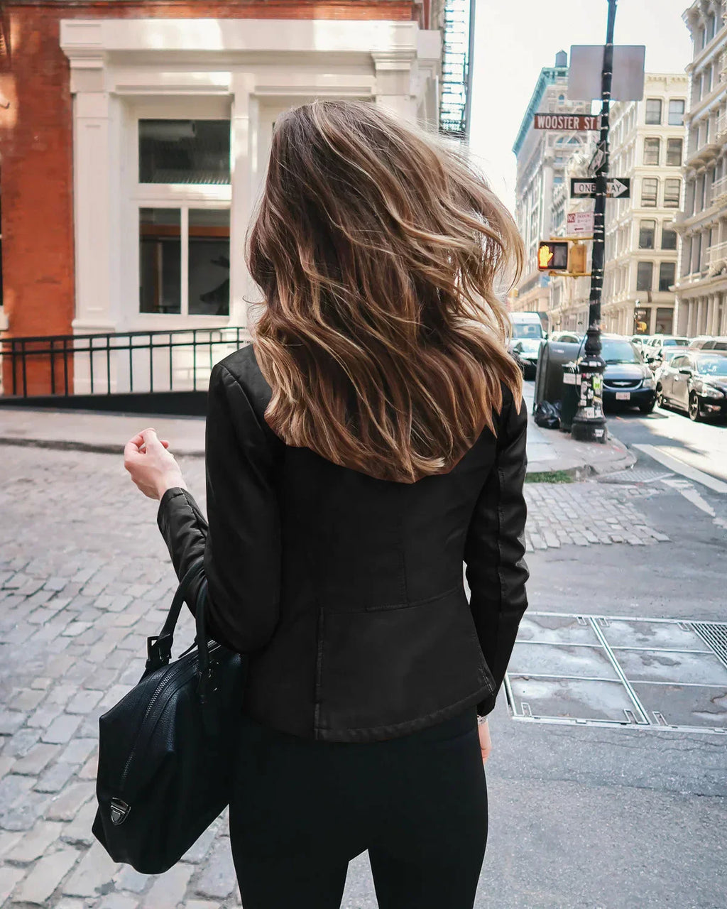 GR - Cropped leather jacket with zip collar
