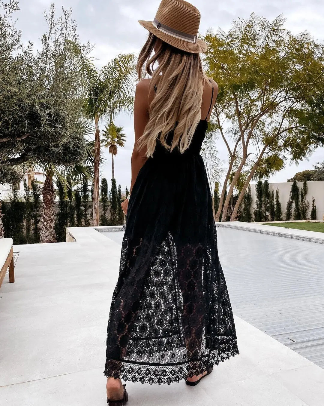 GR | Jumpsuit with lace print