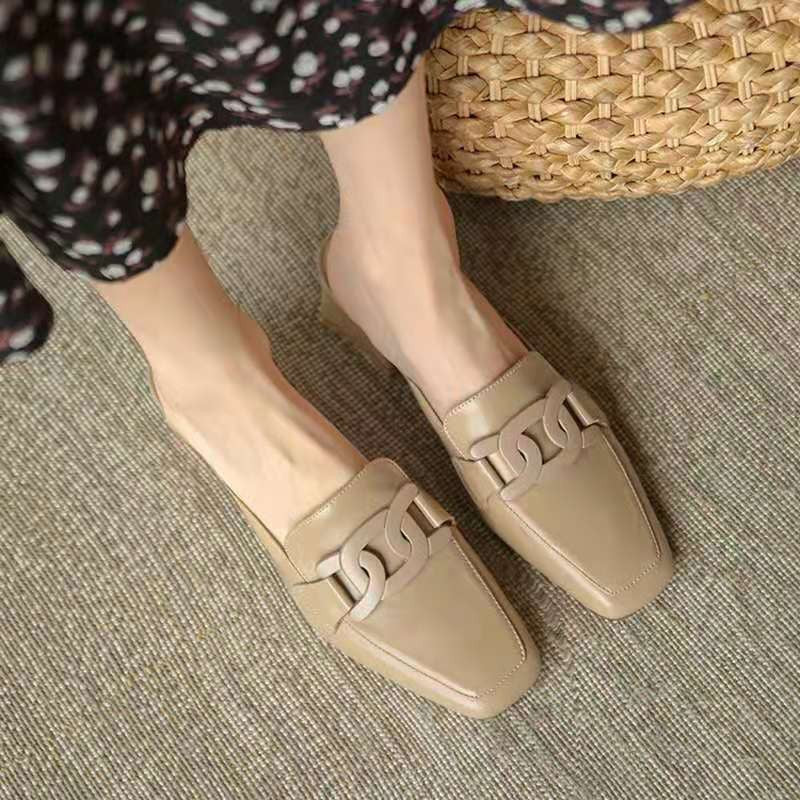GR | Comfortable shoes with a medium heel and arch support