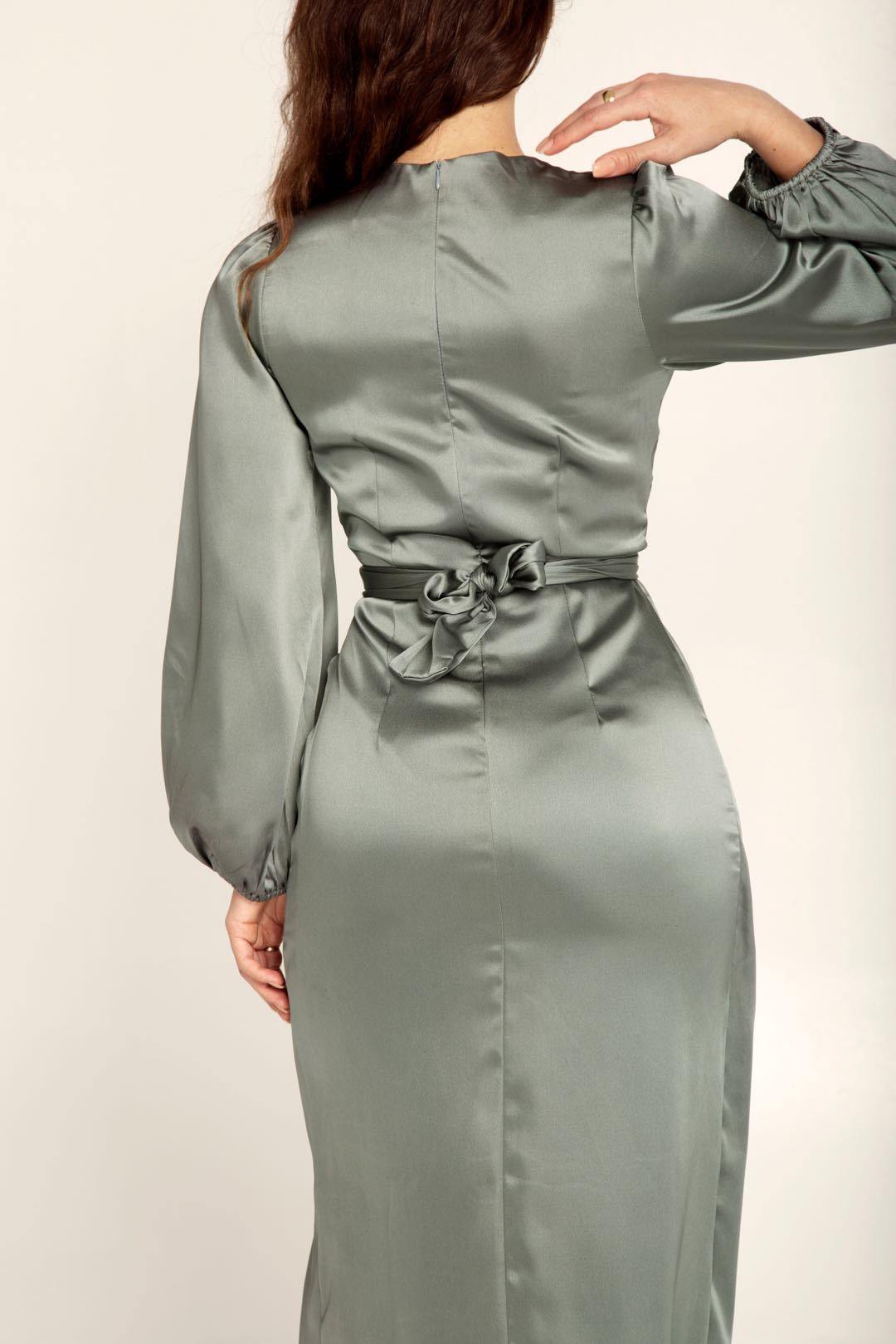 GR | Soft, elegant dress