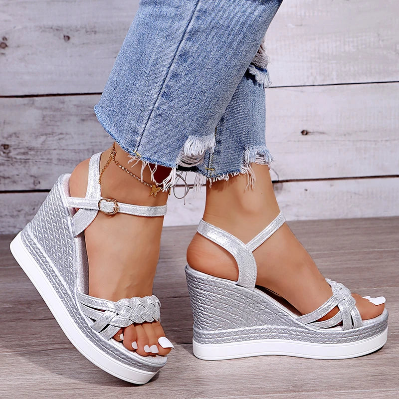 GR | Better Off That Way Wedges Sandals