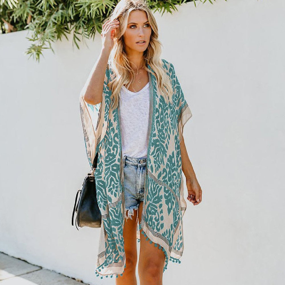 GR | Bohemian kimono with leaf print and fringe detail