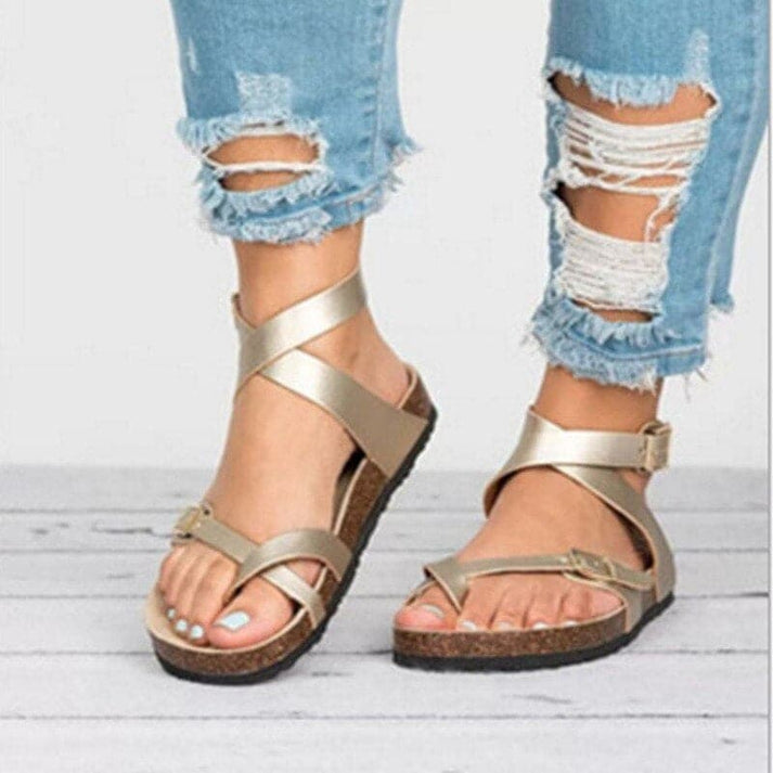 GR | Comfortable sandals with straps