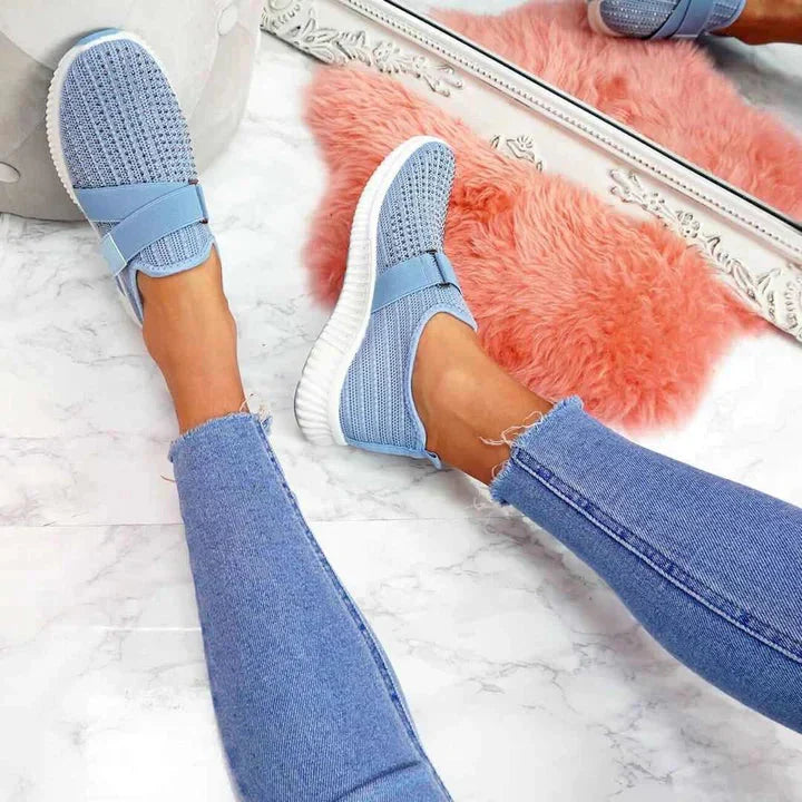 GR | Slip-on sneakers for women with Velcro closure. Improve your running posture!