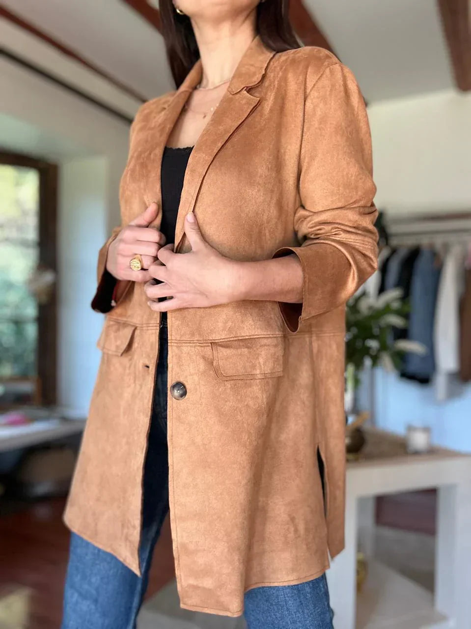 GR | Suede blazer for women - tailored camel-colored jacket with buttons and pockets