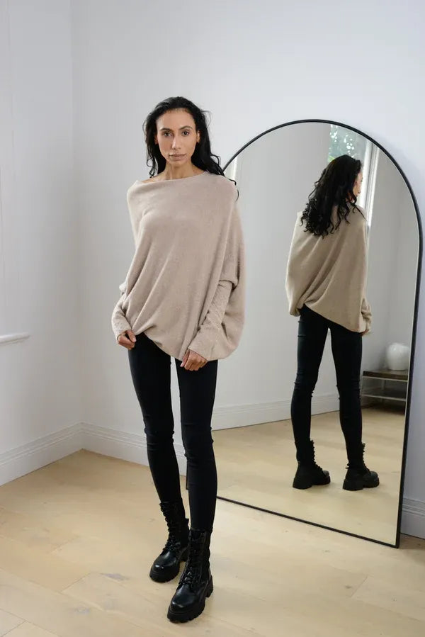 GR | Asymmetrischer Damenpullover mit eleganter Drapierung