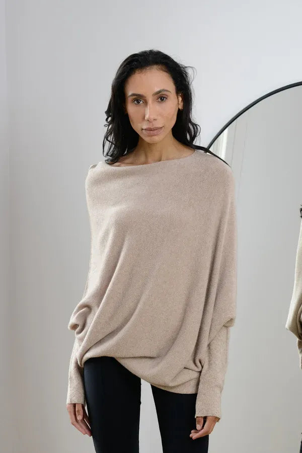 GR | Asymmetrischer Damenpullover mit eleganter Drapierung