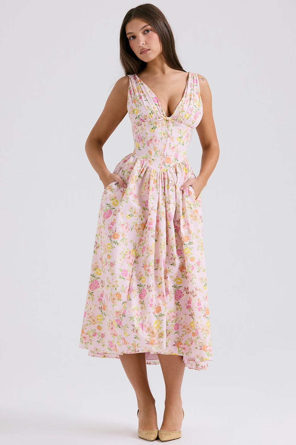 GR | Evening dress with a classic silhouette for women 