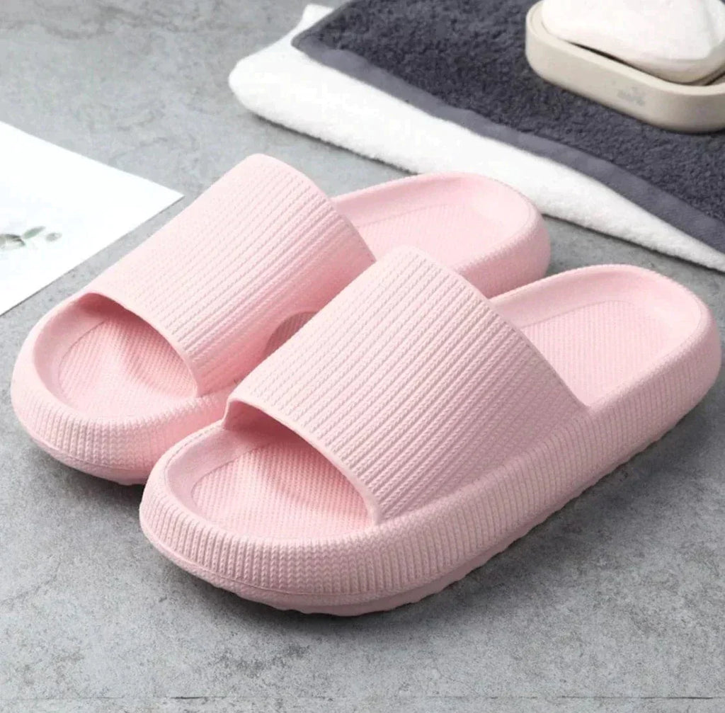 GR | Soft, comfortable beach slippers