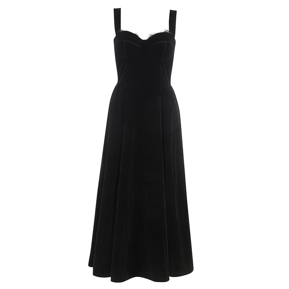 Tea-length ball gown in a style with a sweetheart neckline