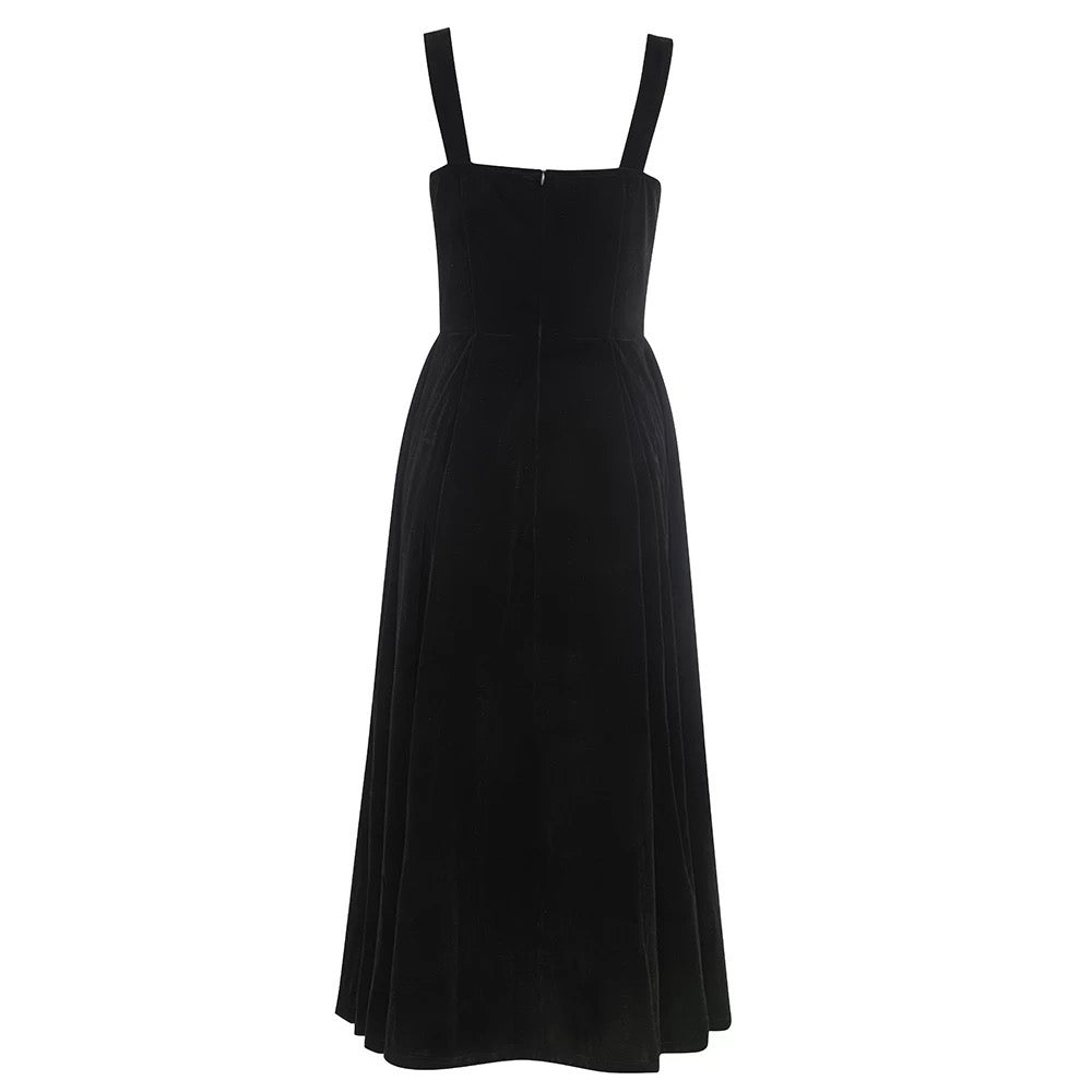 Tea-length ball gown in a style with a sweetheart neckline