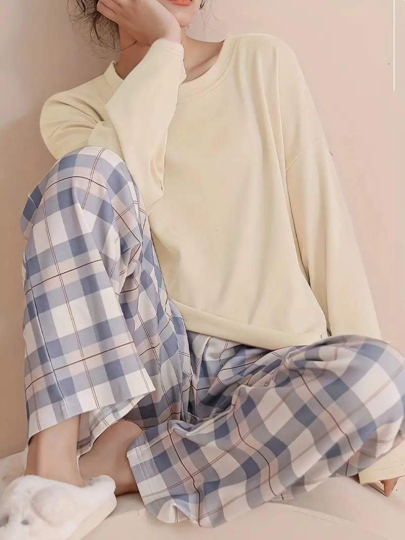 GR | Women's pajama set in fashionable colors