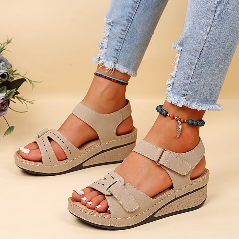 GR | Fashionable sandals for women