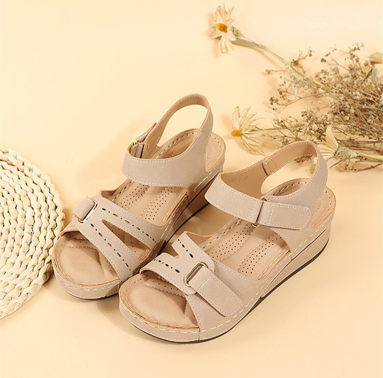 GR | Fashionable sandals for women