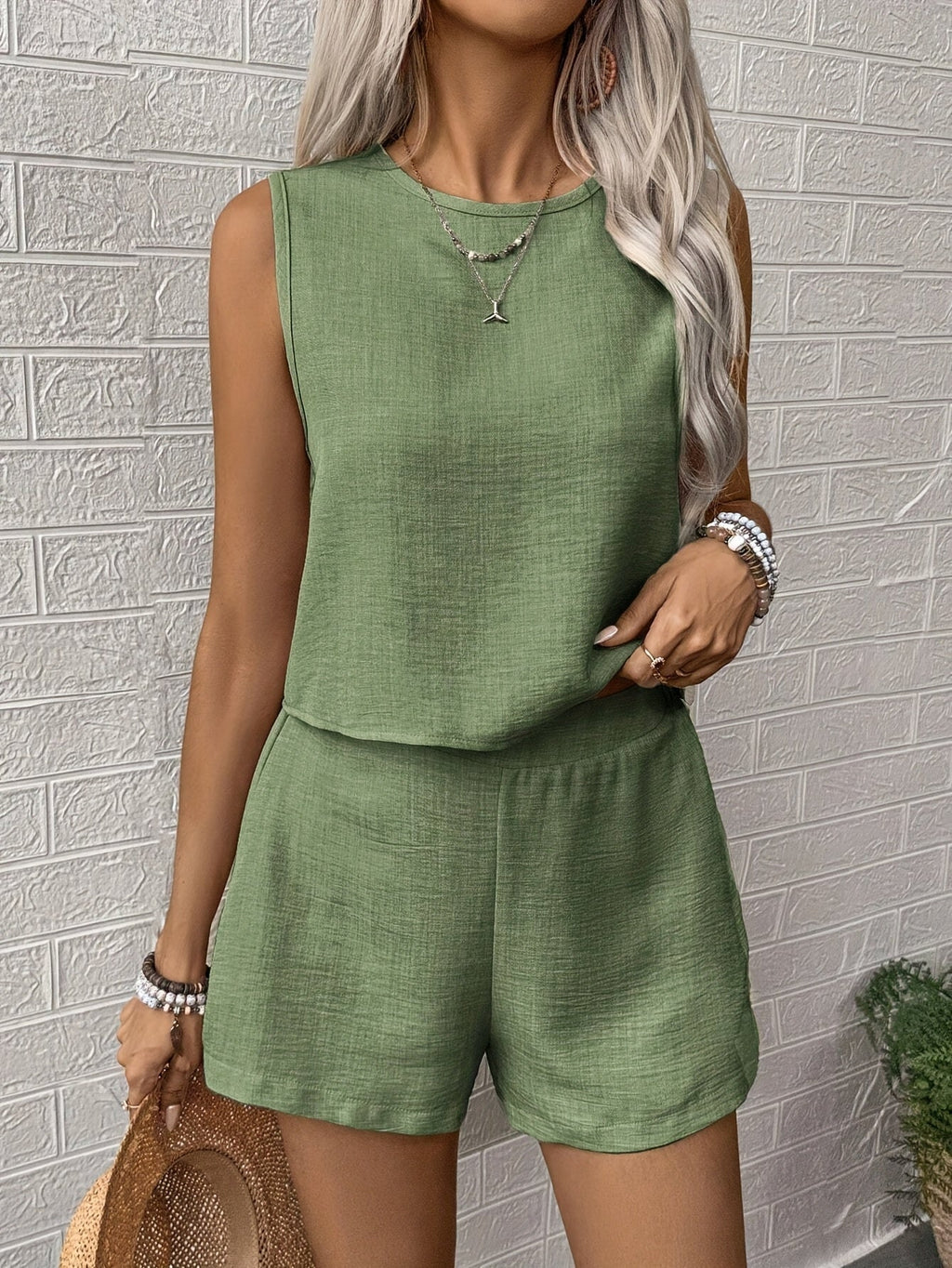 GR | Elegant Summer Set with Sleeveless Top and Shorts for Women