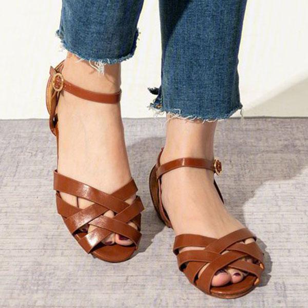 GR | Strappy sandals