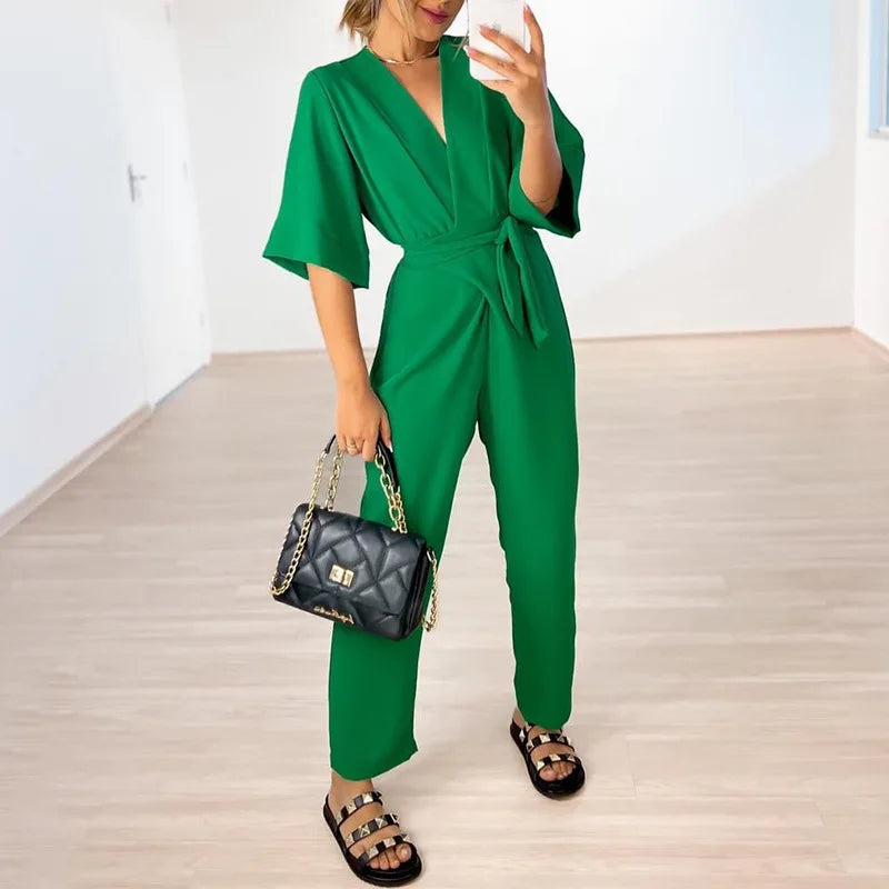GR | Simple jumpsuit with V-neck and short sleeves