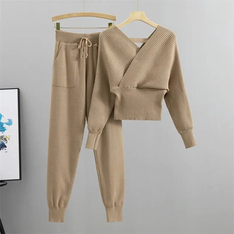 GR | Women's Tracksuit – Comfortable and Stylish for Fitness and Leisure