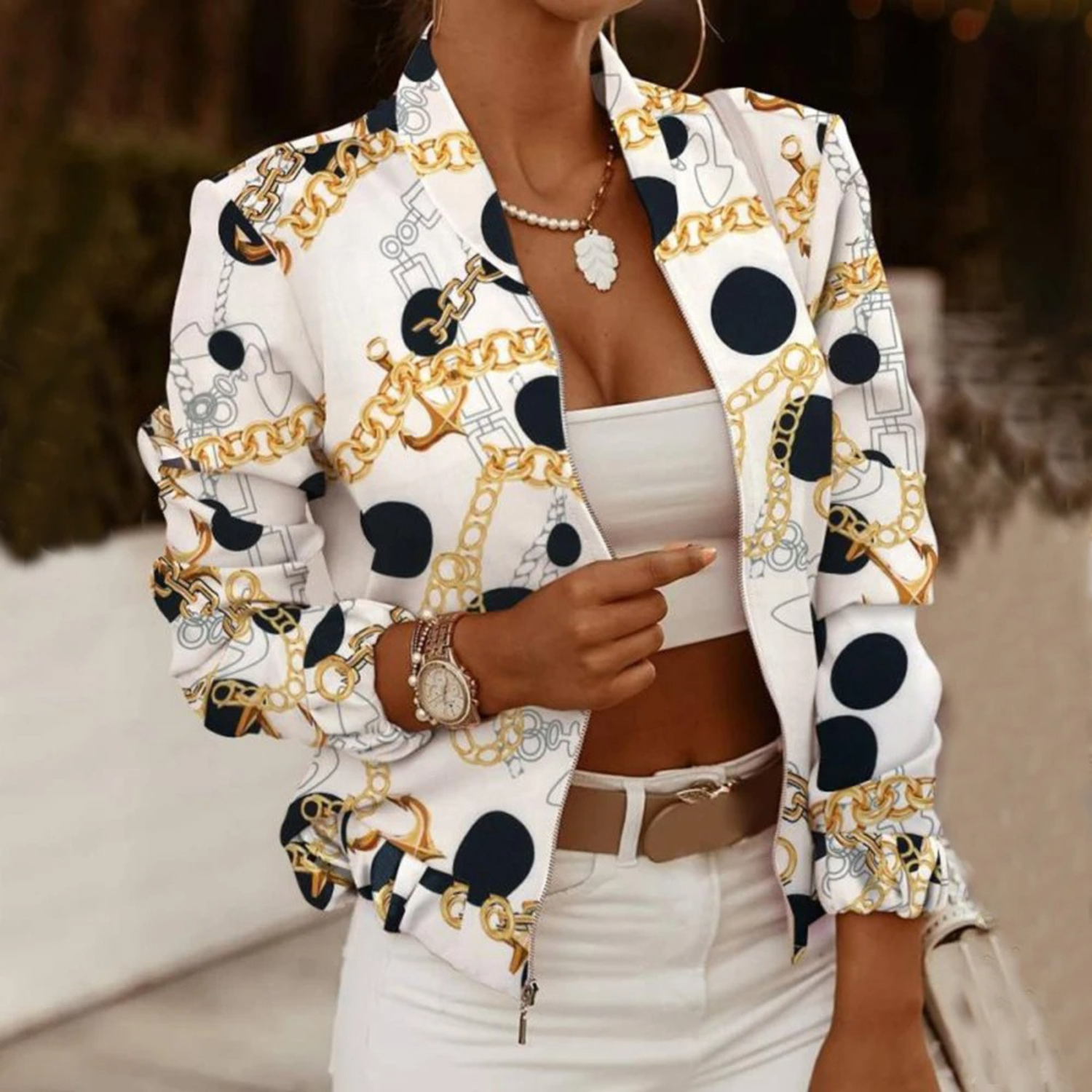 GR | Women's summer jacket with a modern design