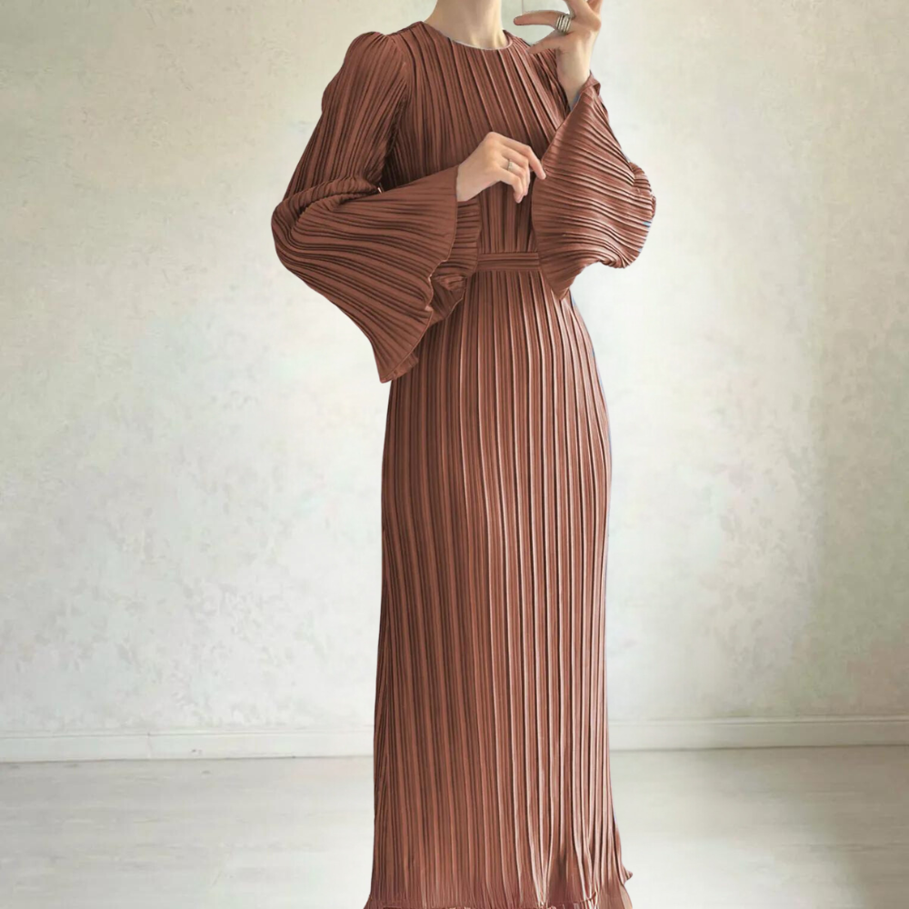 GR | Sophisticated pleated maxi dress for women