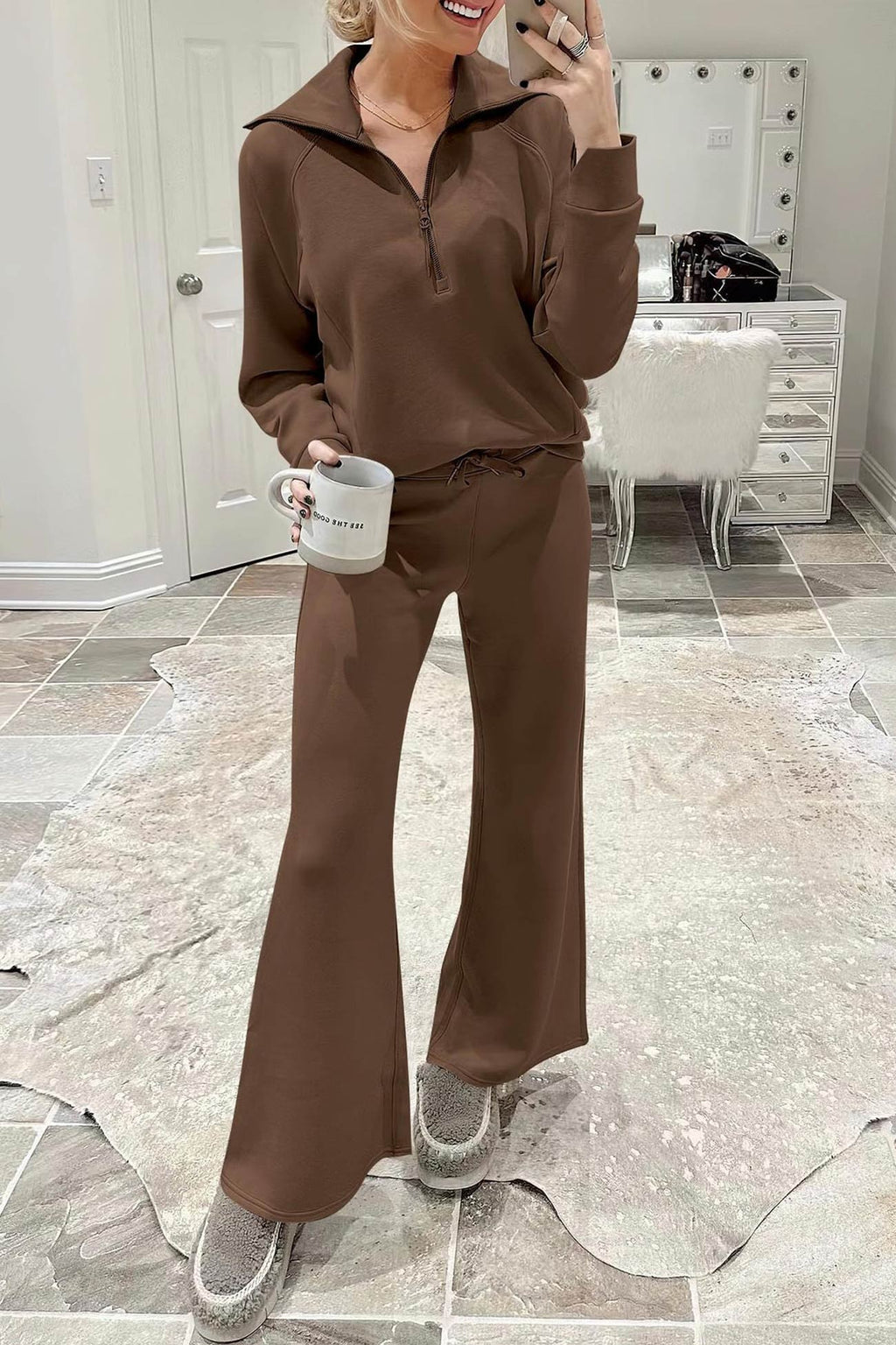 GR | Langes Hosen-Set mit weitem Bein und Revers-Reißverschluss-Sweatshirt