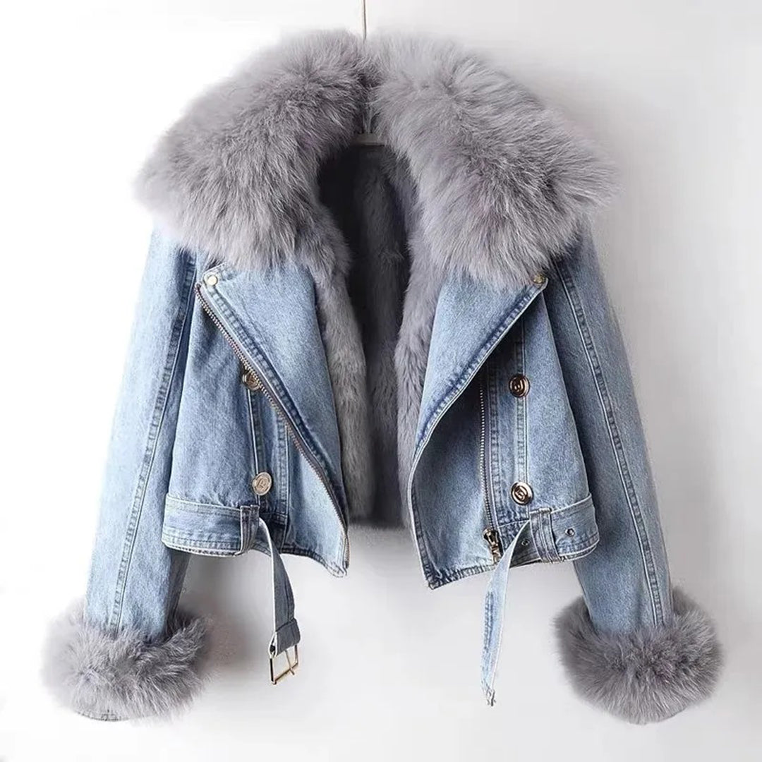 LUNA'sDenim: Denim jacket with a fluffy collar 
