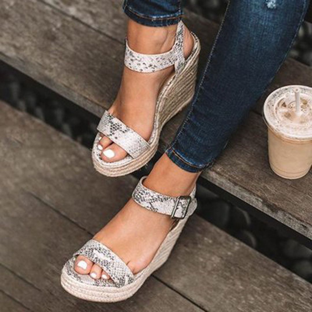 GR | Wedge sandals Elegant women's shoes with belt 
