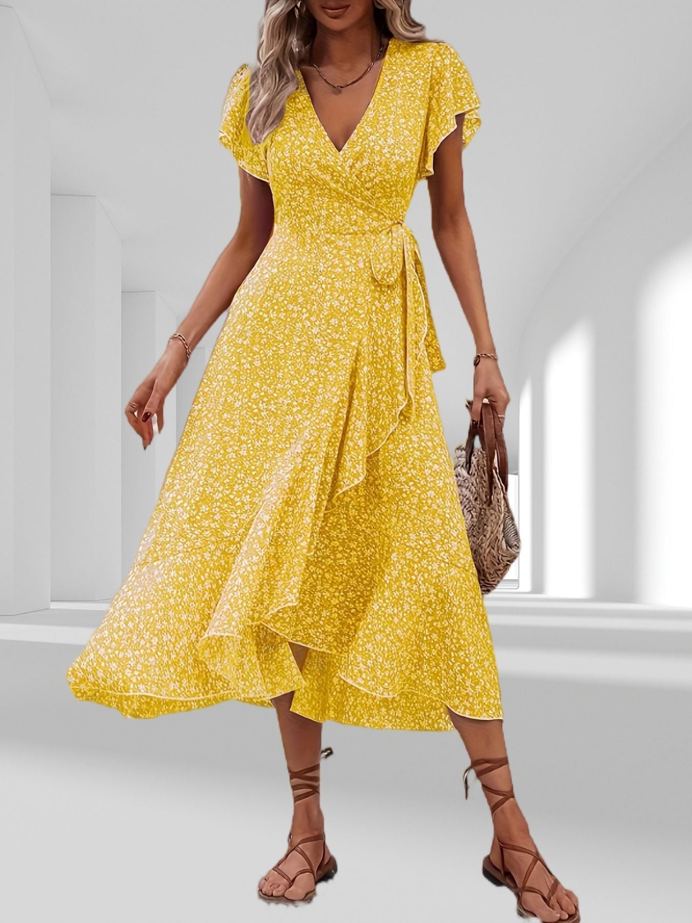 GR | Adored By You Floral Midi Kleid mit Gänseblümchen