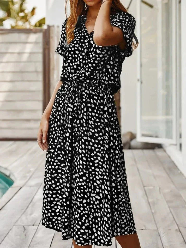 GR - Elegant short-sleeved shirt dress with polka dots and drawstring waist 