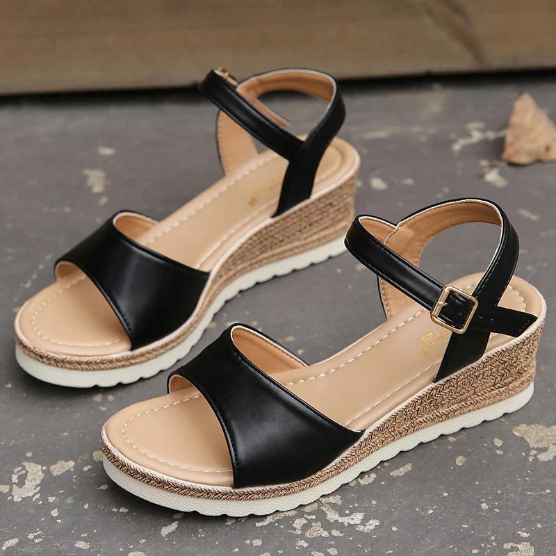 GR | Wedge sandals Step into summer with trendy wedge sandals