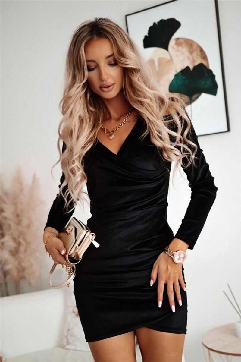 GR | Velvet Party Dress with Long Sleeves is a Must-Have This Season.