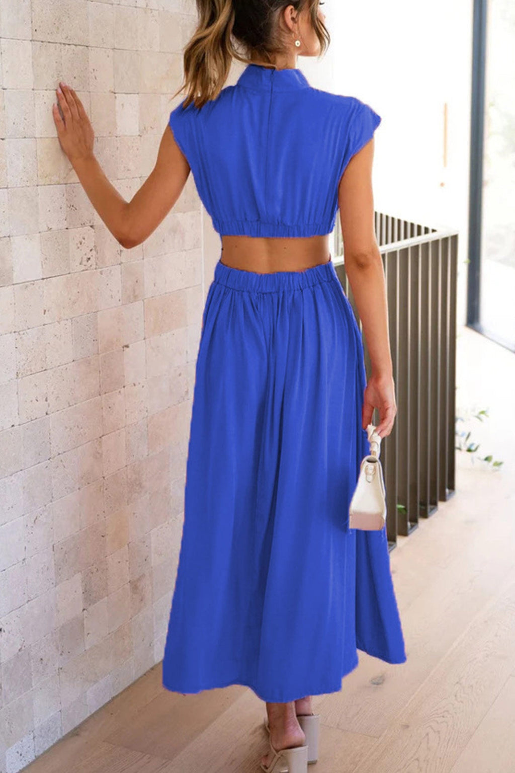 GR | Mock Neck Cutout Midi Kleid