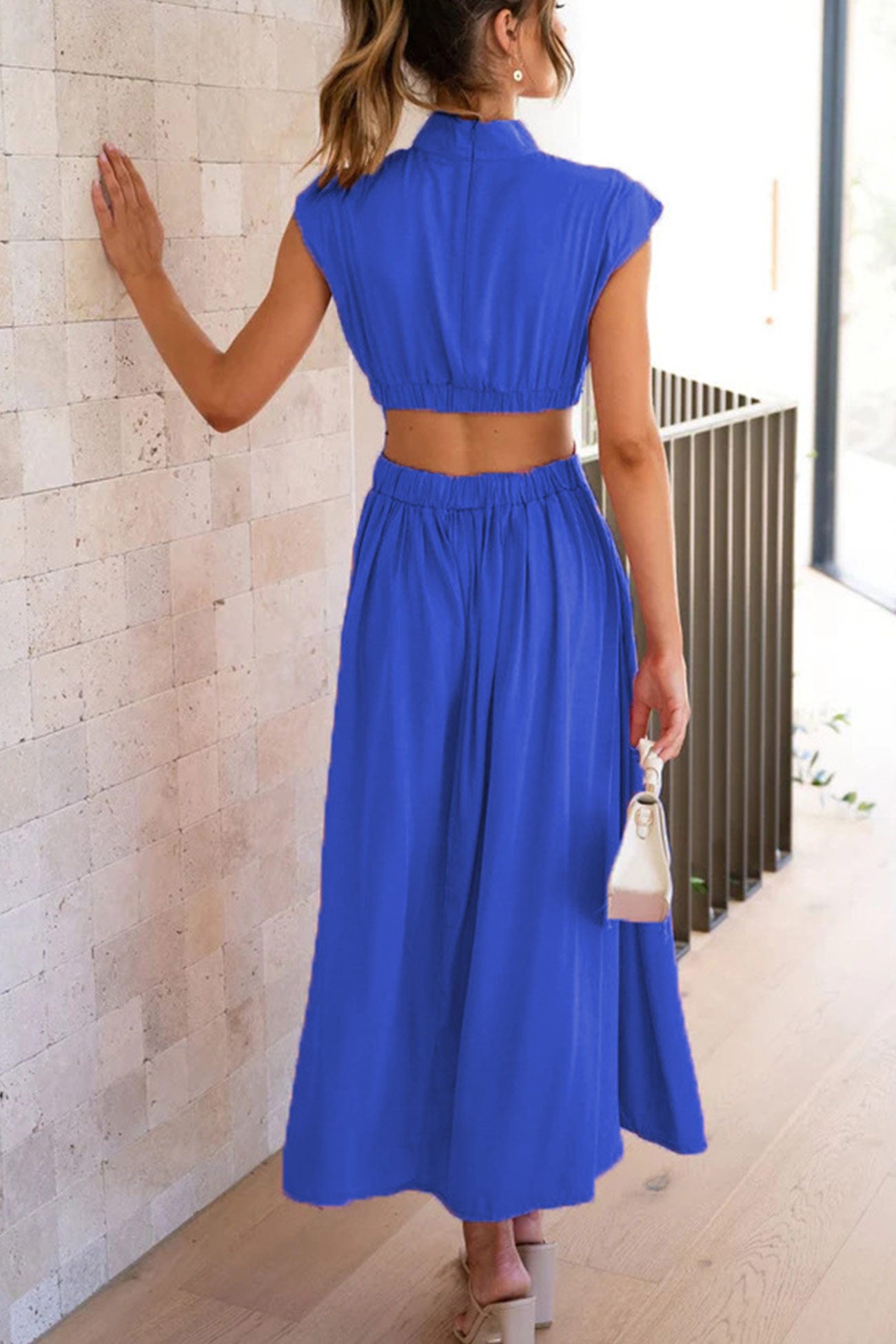 GR | Mock Neck Cutout Midi Kleid
