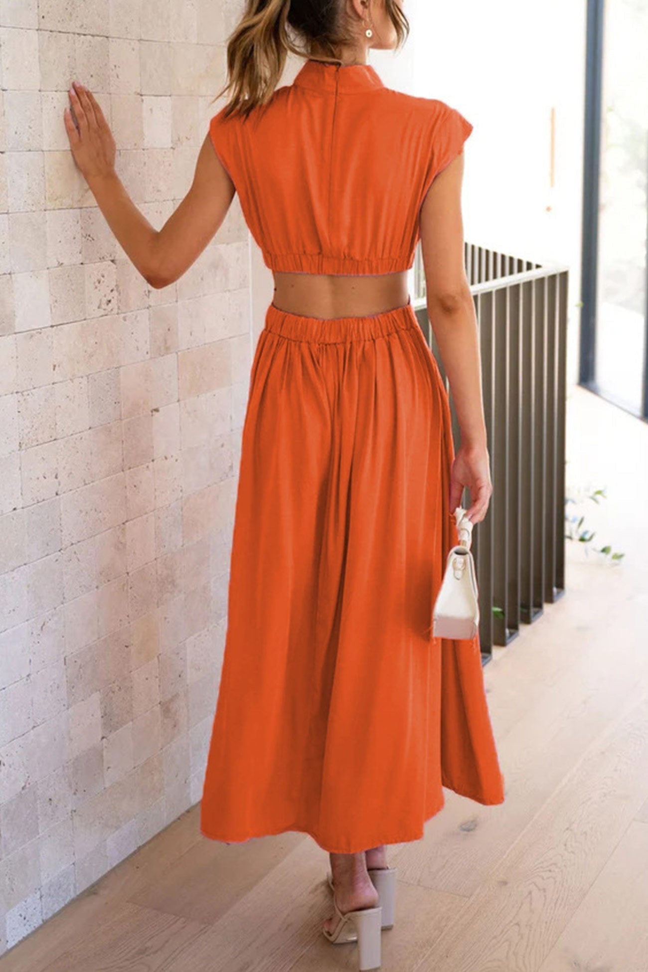 GR | Mock Neck Cutout Midi Kleid