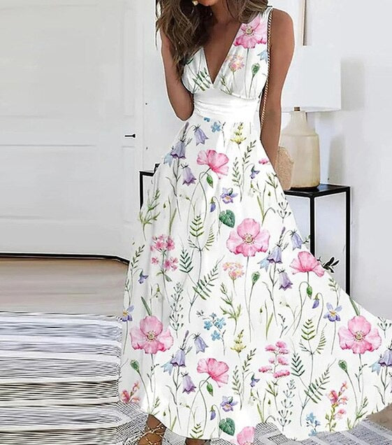 GR | Elegant summer dress with a modern cut