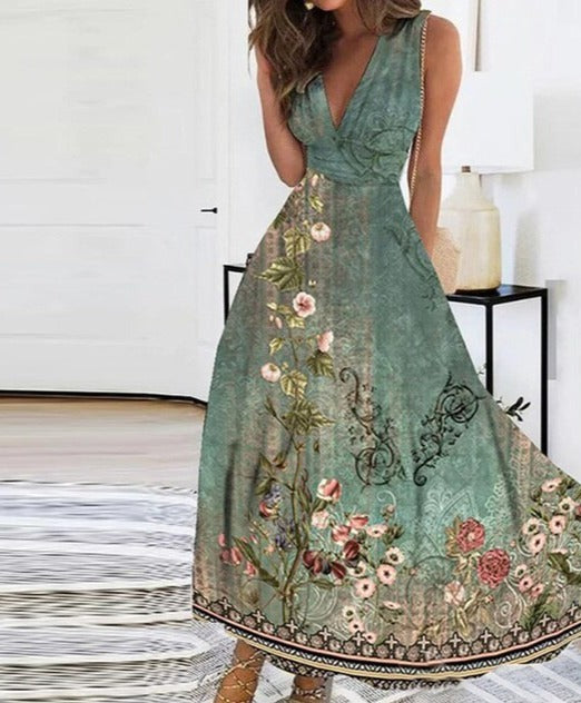 GR | Elegant summer dress with a modern cut